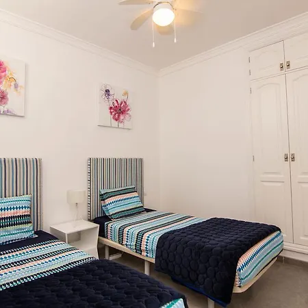 Sontrobat * Puerto del Carmen (Lanzarote)