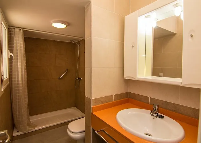 فيلة Sontrobat *